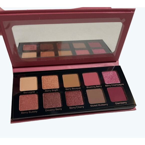 Violet Voss Berries Nโ Cream Dreams Eyeshadow Palette New in Box Gift - Picture 1 of 5